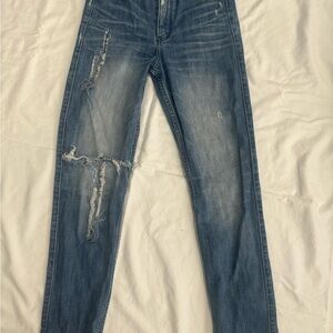 Abercrombie & Fitch Women’s Distressed Blue Skinny Jeans Waist Size 24